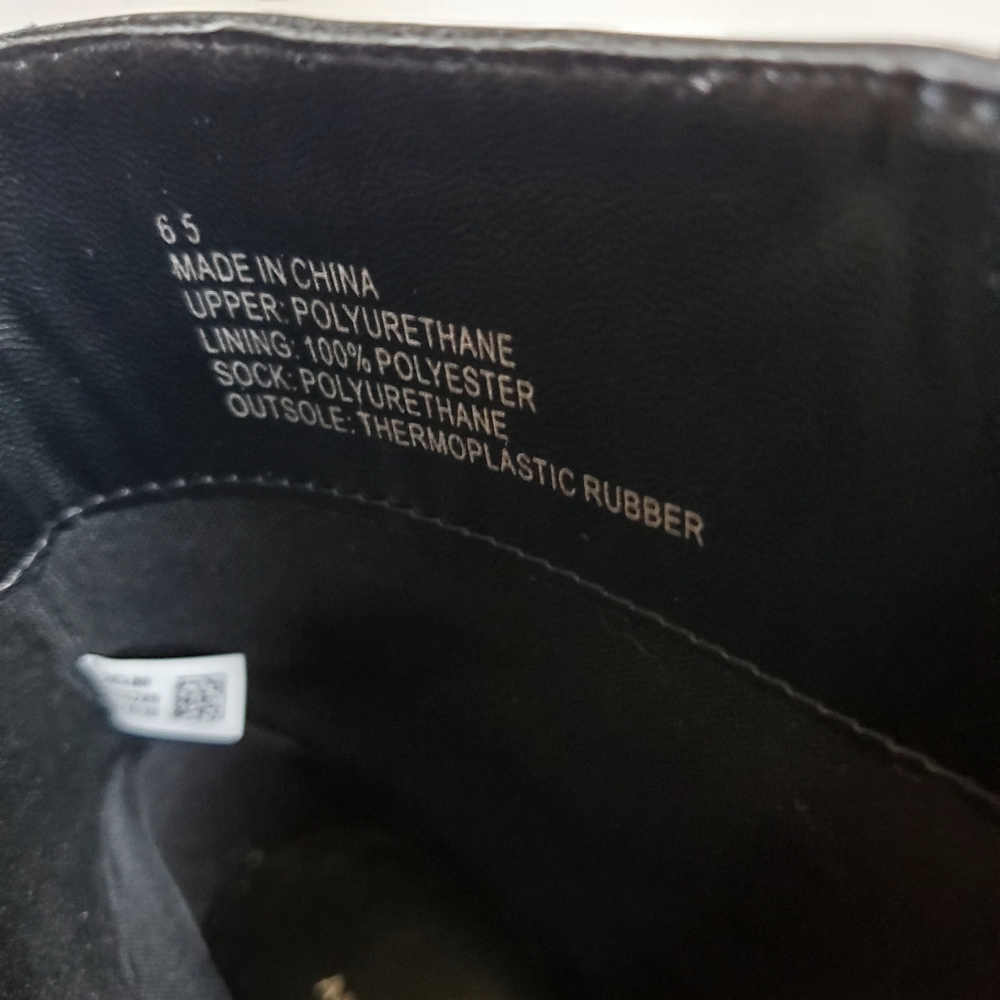 American Eagle Outfitters Black Combat Boots with Rugged Sole Size 6.5 - Picture 5 of 8